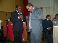 /album/galeria-de-fotos/ex-presidente-recebe-homenagem-da-abc-1-jpg/
